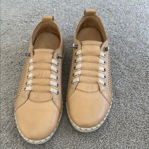 Tan Leather Shoes